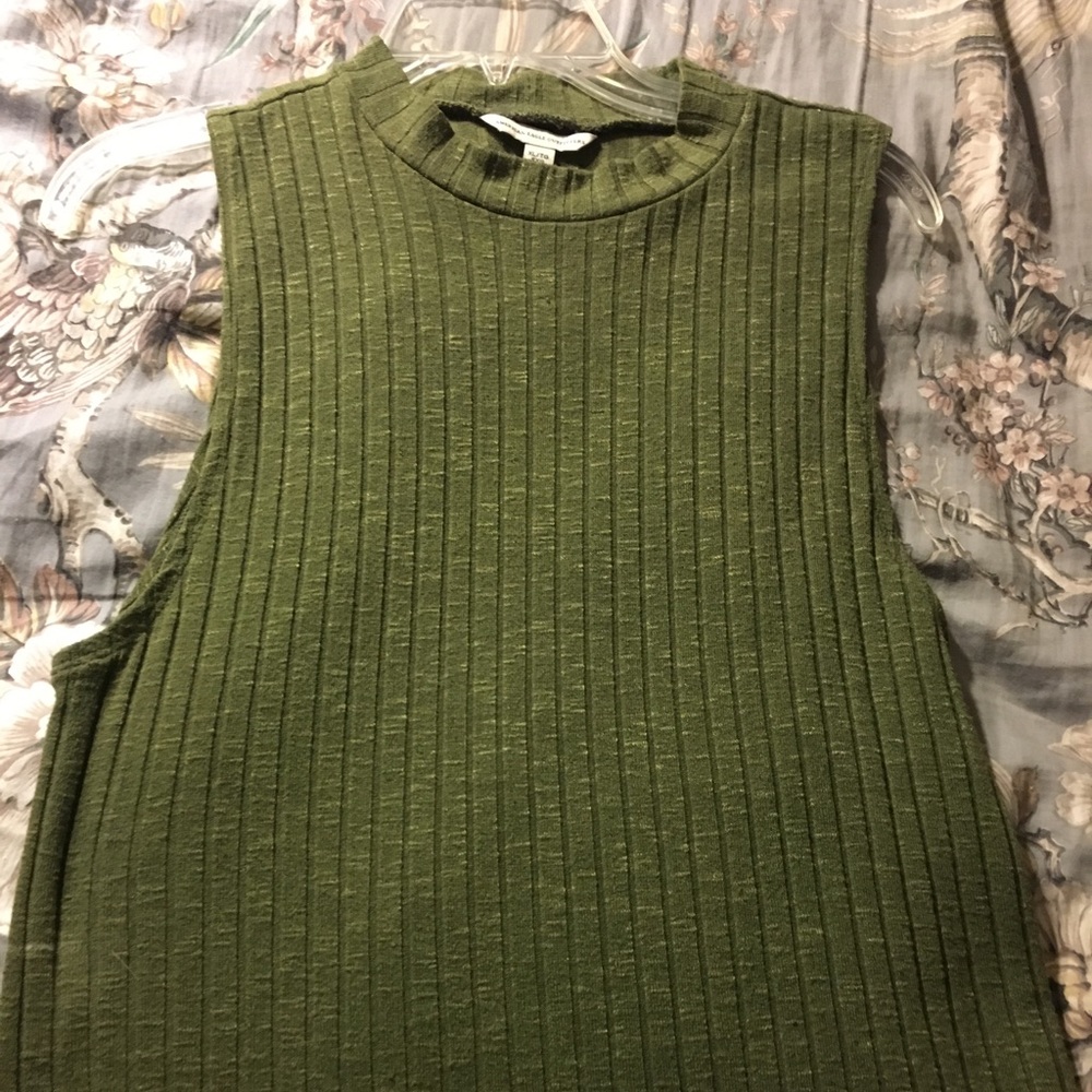 Army green top